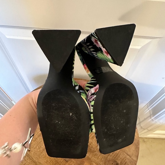 Torgēis New York high heels - Picture 5 of 5